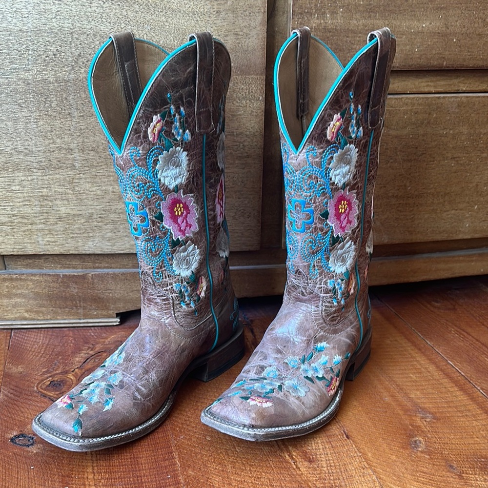 Macie Bean Women’s Rose Garden Western Boots - Size 8.5